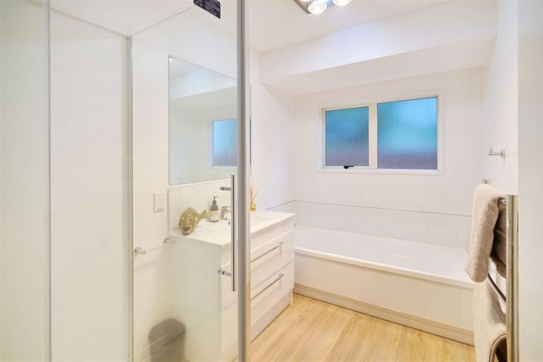 Photo of property in 5 Littles Lane, Woodend, 7610