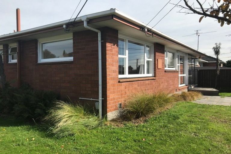 Photo of property in 2/28 Kellys Road, Mairehau, Christchurch, 8052