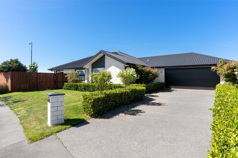 Photo of property in 19 Whincops Road, Halswell, Christchurch, 8025