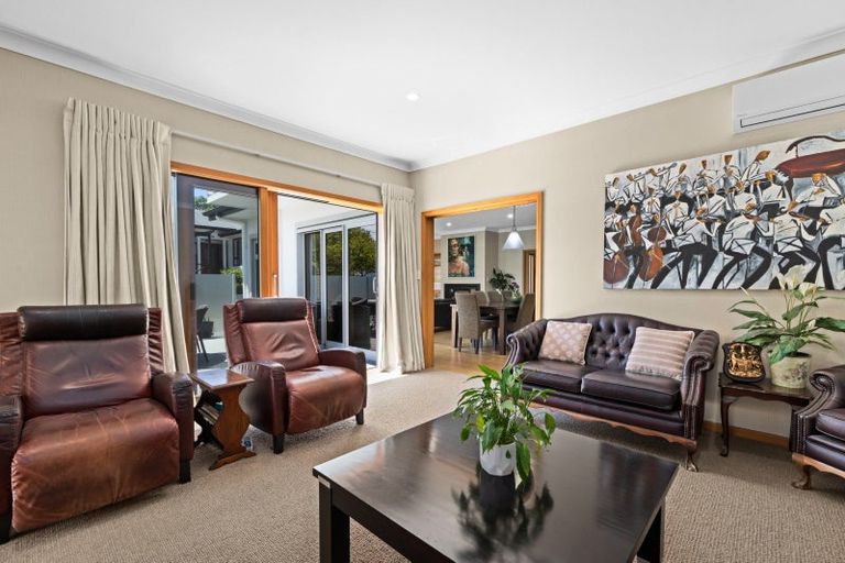 Photo of property in 46 Te Mata Road, Havelock North, 4130