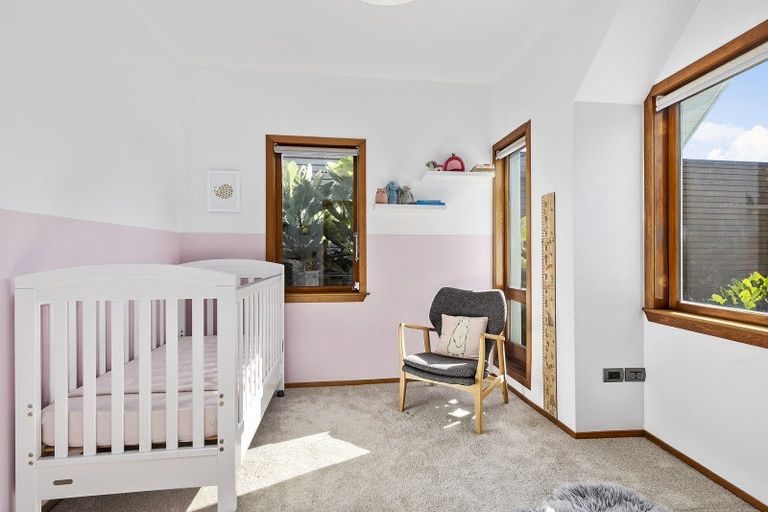 Photo of property in 33 Boardwalk Lane, Seatoun, Wellington, 6022