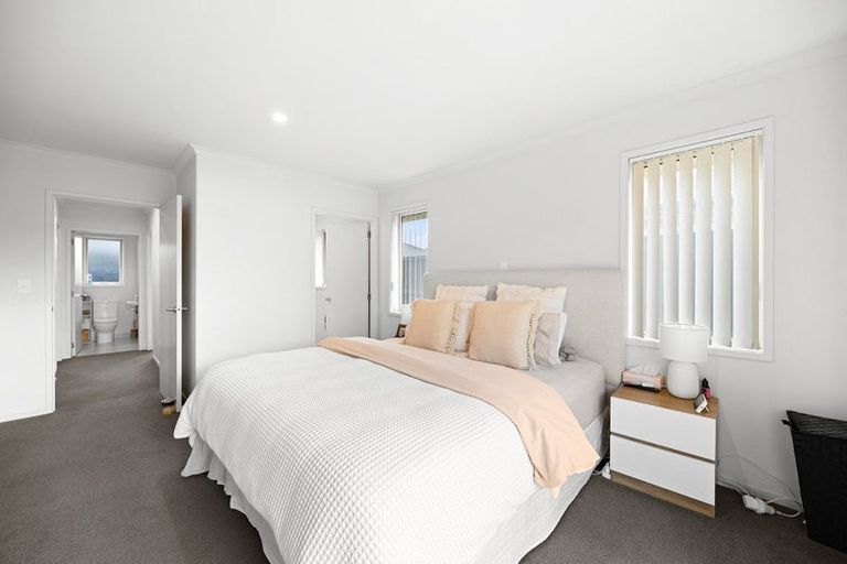 Photo of property in 22 Ladeira Place, Fitzroy, Hamilton, 3206