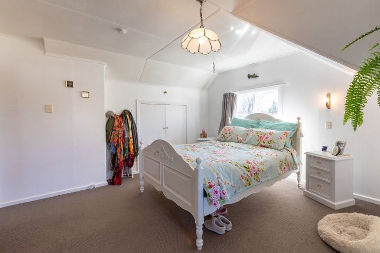 Photo of property in 34 Queen Street, Dannevirke, 4930
