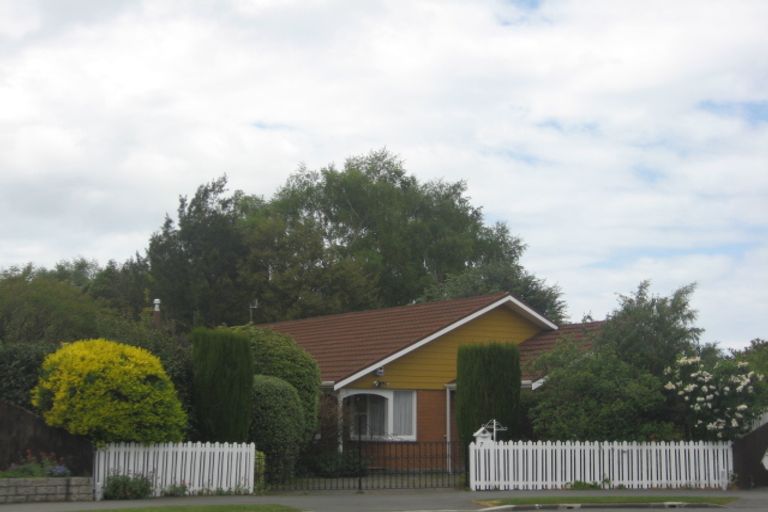 Photo of property in 7 Quinton Place, Bishopdale, Christchurch, 8053