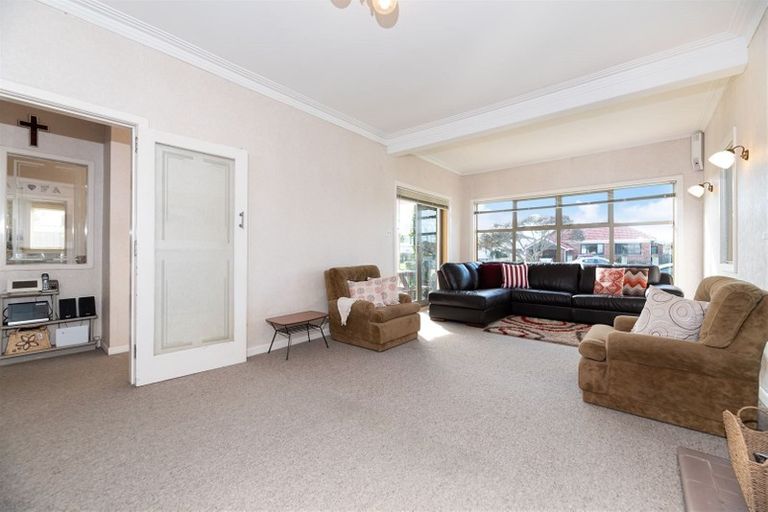 Photo of property in 2/31 Wintere Road, Papatoetoe, Auckland, 2025