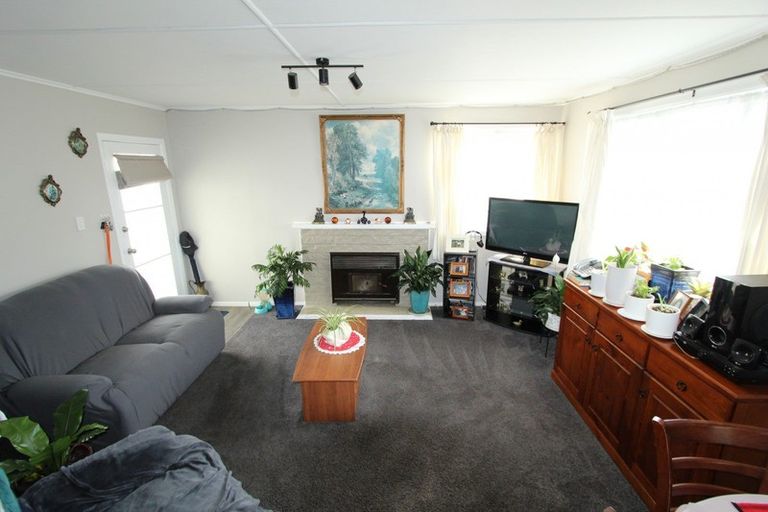 Photo of property in 194 Balmoral Drive, Tokoroa, 3420