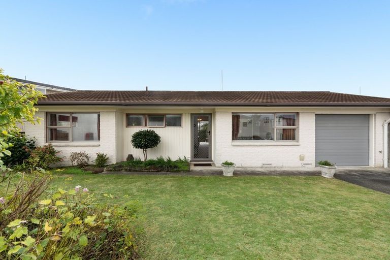 Photo of property in 35 Smiths Road, Matua, Tauranga, 3110