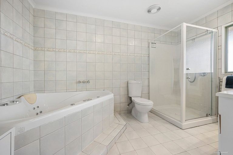 Photo of property in 21 Tralee Terrace, Dannemora, Auckland, 2016