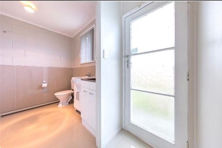 Photo of property in 1/14 Pratt Street, Papakura, 2110