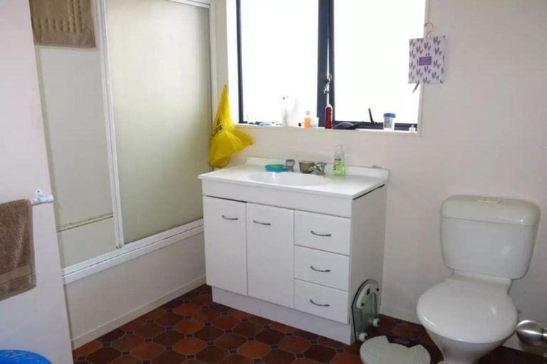 Photo of property in 24 Matai Street, Castlecliff, Whanganui, 4501