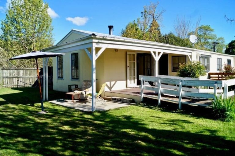 Photo of property in 9 Tekoa Street, Waiau, 7332