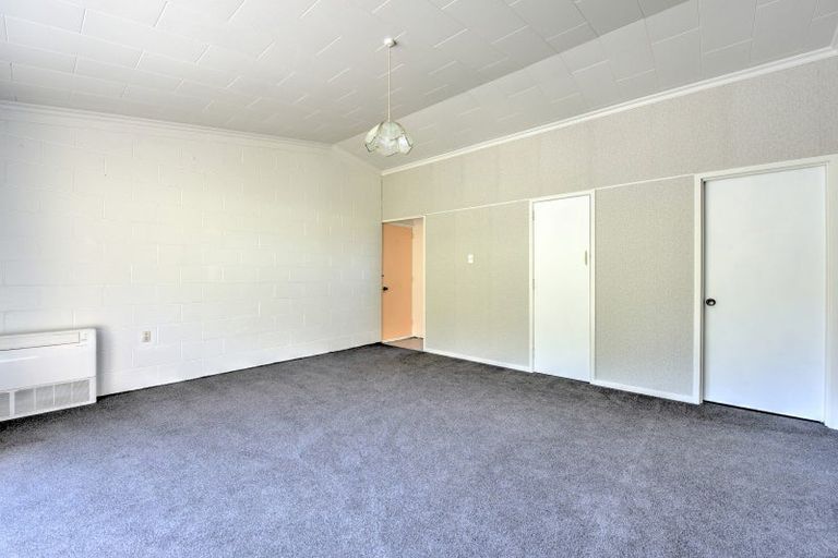 Photo of property in 3 Vogel Street, Gore, 9710