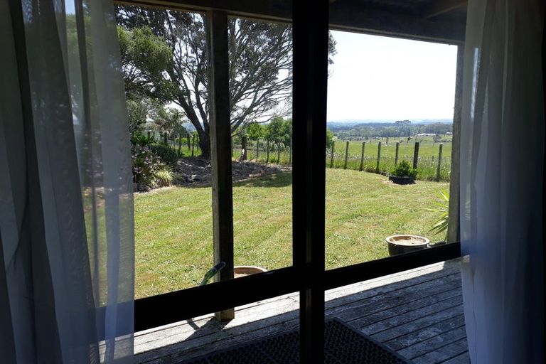 Photo of property in 105 Nixon Road, Taupaki, Henderson, 0782