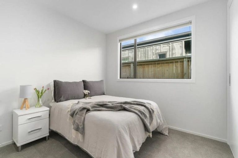 Photo of property in 11 Bale Road, Jacks Point, 9371