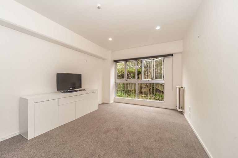 Photo of property in Capital Hill Apartments, 23/54 Hill Street, Thorndon, Wellington, 6011