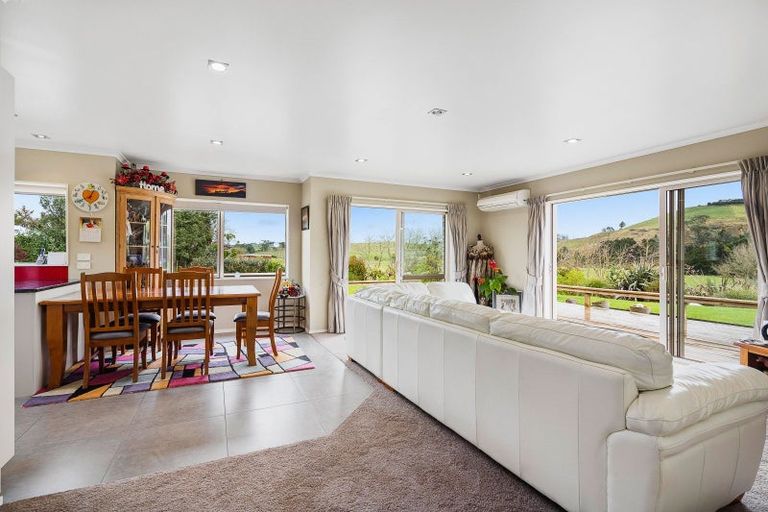 Photo of property in 92 Maungakaramea Road, Puwera, Whangarei, 0178