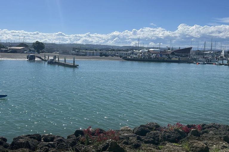 Photo of property in 2/26 West Quay, Ahuriri, Napier, 4110