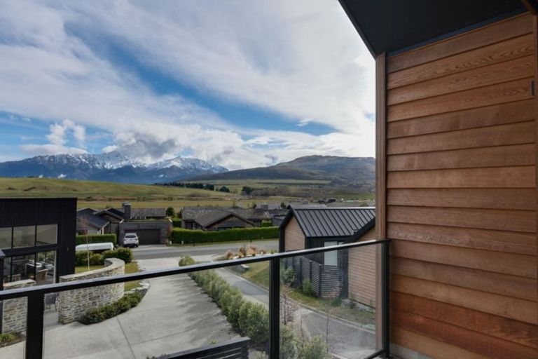 Photo of property in 39 Rannoch Drive, Jacks Point, Queenstown, 9371