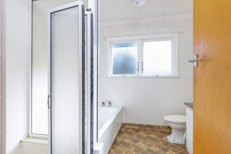 Photo of property in 18 Bannister Court, Masterton, 5810