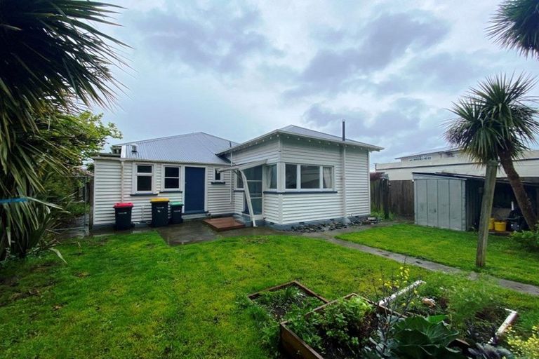 Photo of property in 2/10 Gordon Avenue, St Albans, Christchurch, 8014