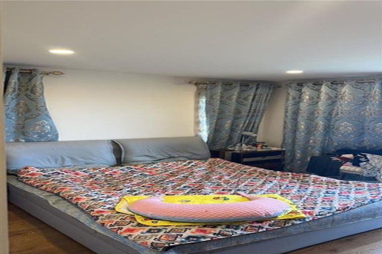 Photo of property in 86 Fairview Avenue, Fairview Heights, Auckland, 0632