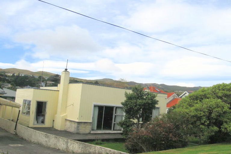 Photo of property in 110 Main Road, Tawa, Wellington, 5028