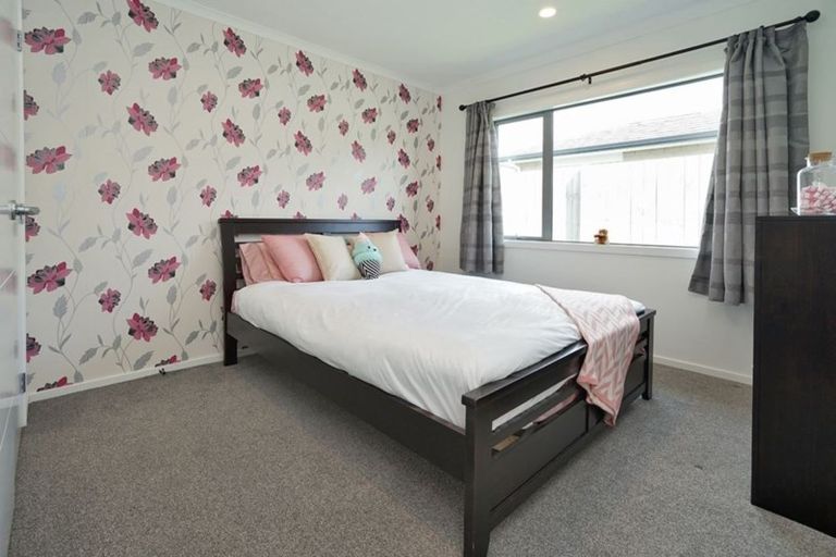 Photo of property in 14 Platina Place, Flagstaff, Hamilton, 3210