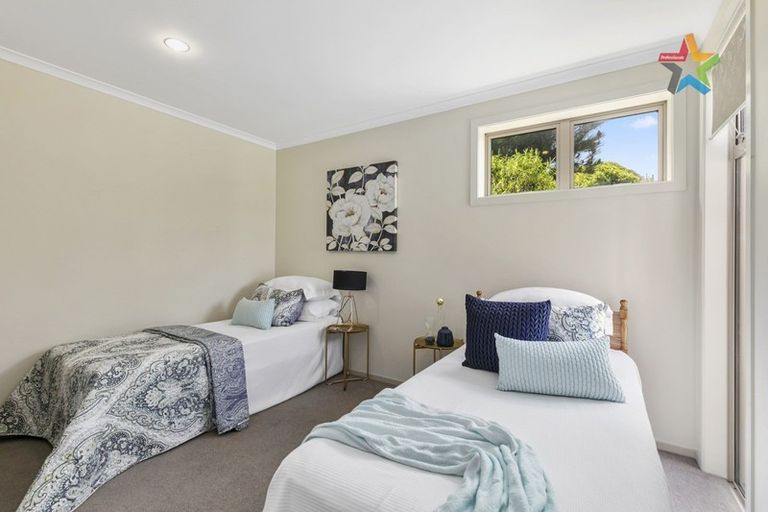 Photo of property in 11a Chestnut Grove, Maungaraki, Lower Hutt, 5010