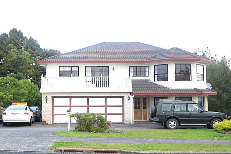 Photo of property in 39 Kuripaka Crescent, The Gardens, Auckland, 2105