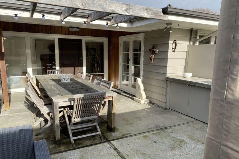 Photo of property in 122 Waimairi Road, Ilam, Christchurch, 8041