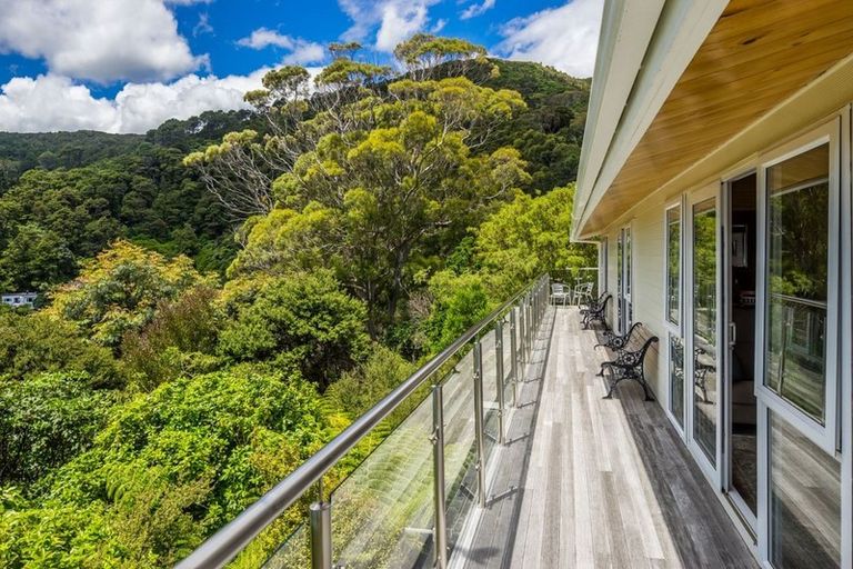 Photo of property in 59 Waitohu Road, York Bay, Lower Hutt, 5013