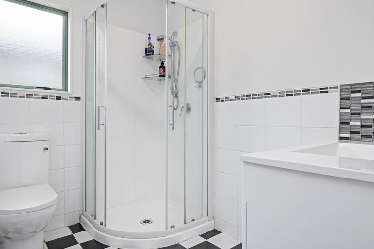 Photo of property in 149d Princes Street West, Pukekohe, 2120