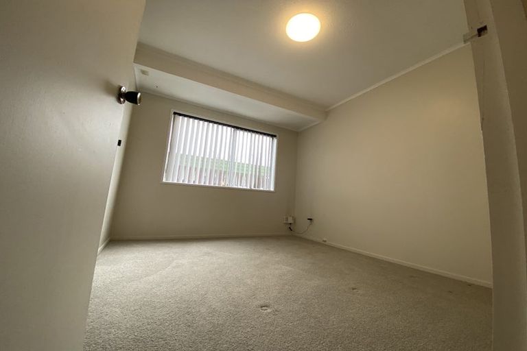 Photo of property in 6 Chichester Drive, Rosehill, Papakura, 2113