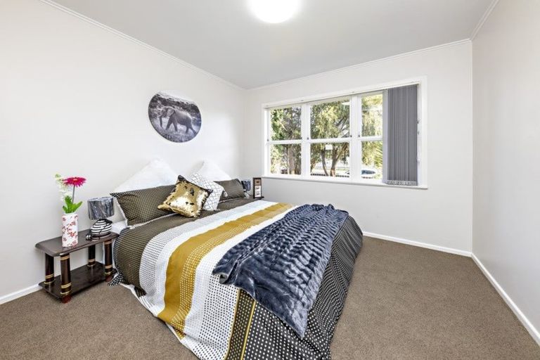 Photo of property in 62 Friedlanders Road, Manurewa, Auckland, 2102
