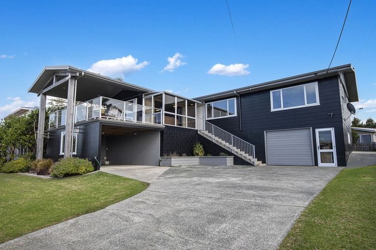Photo of property in 14 Seaview Road, Ruakaka, 0116