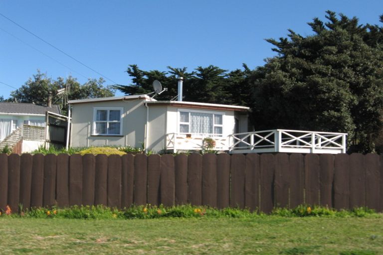 Photo of property in 24 Hunia Terrace, Himatangi Beach, Foxton, 4891