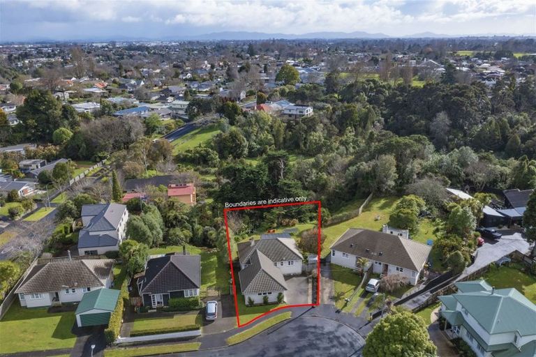 Photo of property in 5 Moule Place, Fairfield, Hamilton, 3214