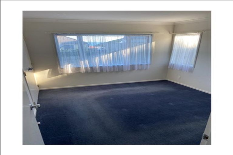 Photo of property in 20 Bowes Crescent, Strathmore Park, Wellington, 6022