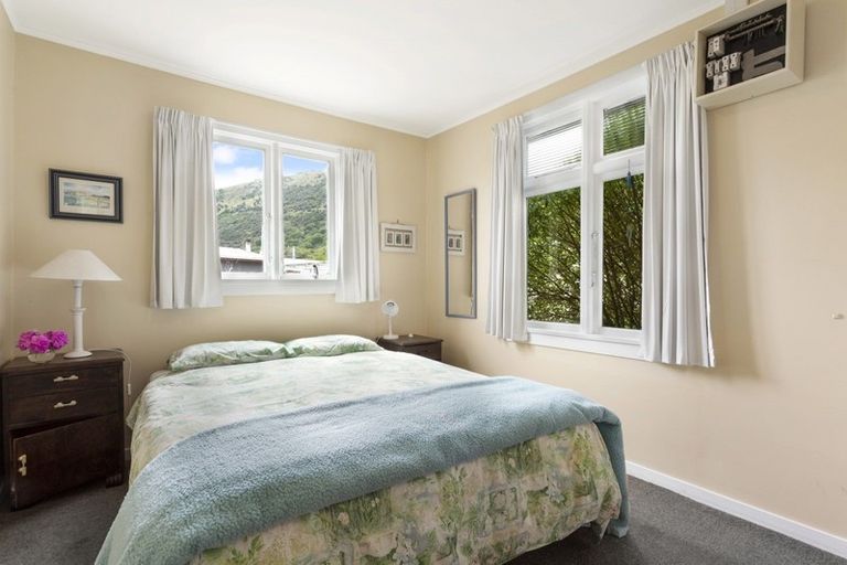 Photo of property in 940 Harington Point Road, Harington Point, Dunedin, 9077