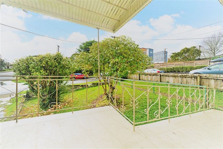 Photo of property in 50 Routley Drive, Glen Eden, Auckland, 0602