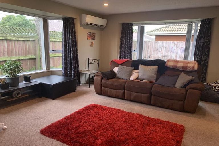 Photo of property in 3/61 Tyrone Street, Belfast, Christchurch, 8051