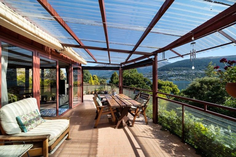 Photo of property in 599 Peninsula Road, Kelvin Heights, Queenstown, 9300
