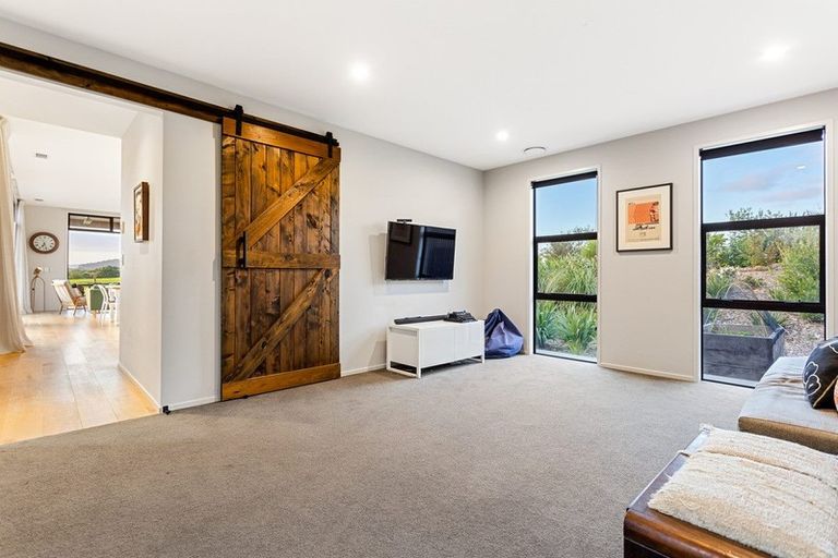 Photo of property in 56 Hull Road, Waitoki, Kaukapakapa, 0871