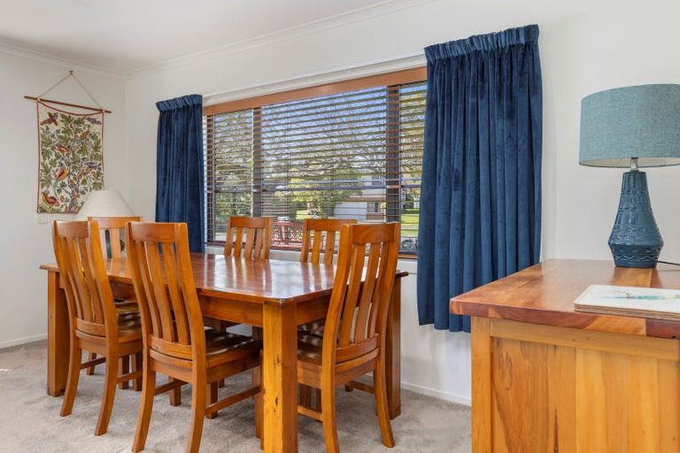 Photo of property in 1/7 Kathleen Place, Rainbow Point, Taupo, 3330