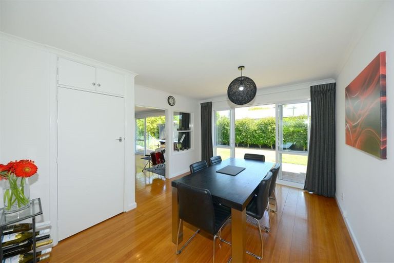 Photo of property in 1 Yardley Street, Avonhead, Christchurch, 8042