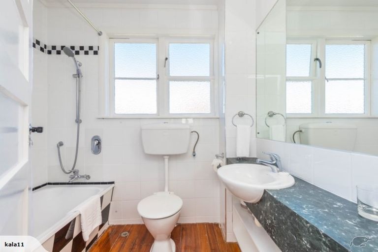 Photo of property in 17/5 Earnoch Avenue, Takapuna, Auckland, 0622