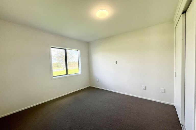 Photo of property in 1/11 Alston Avenue, Kelston, Auckland, 0602