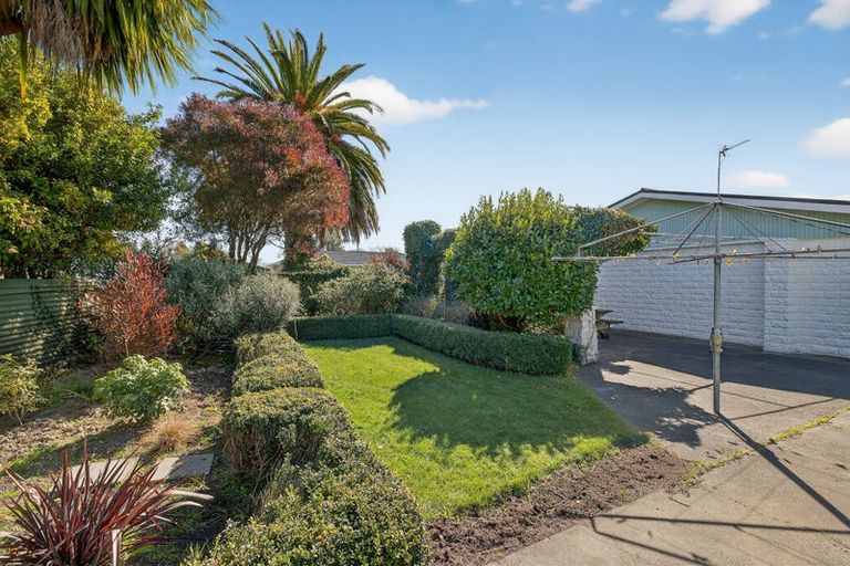 Photo of property in 7 Talltree Avenue, Avonhead, Christchurch, 8042