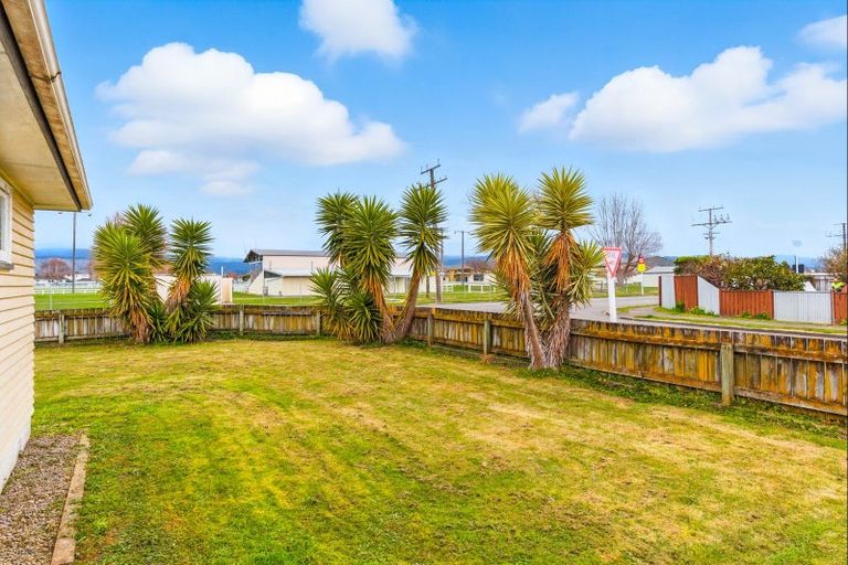 Photo of property in 2 Collingwood Street, Levin, 5510