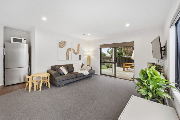 Photo of property in 15b Rosewood Place, Paraparaumu, 5032